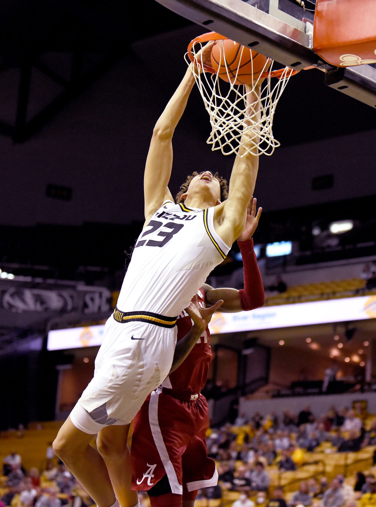Missouri freshman Trevon Brazile dunks the ball